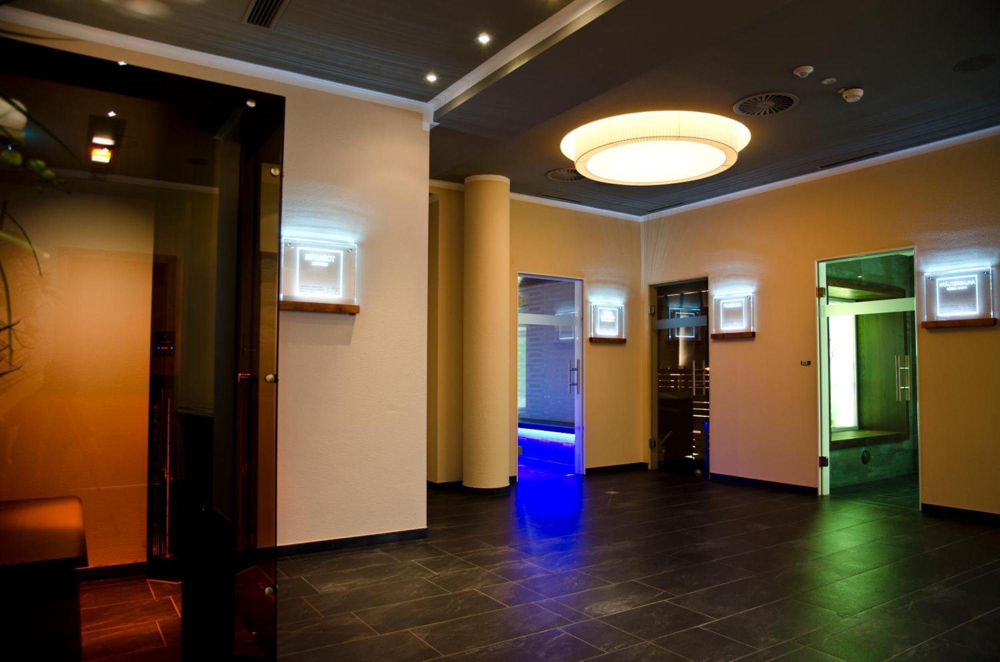 Hotel Garni Alpenland Ишгъл Екстериор снимка