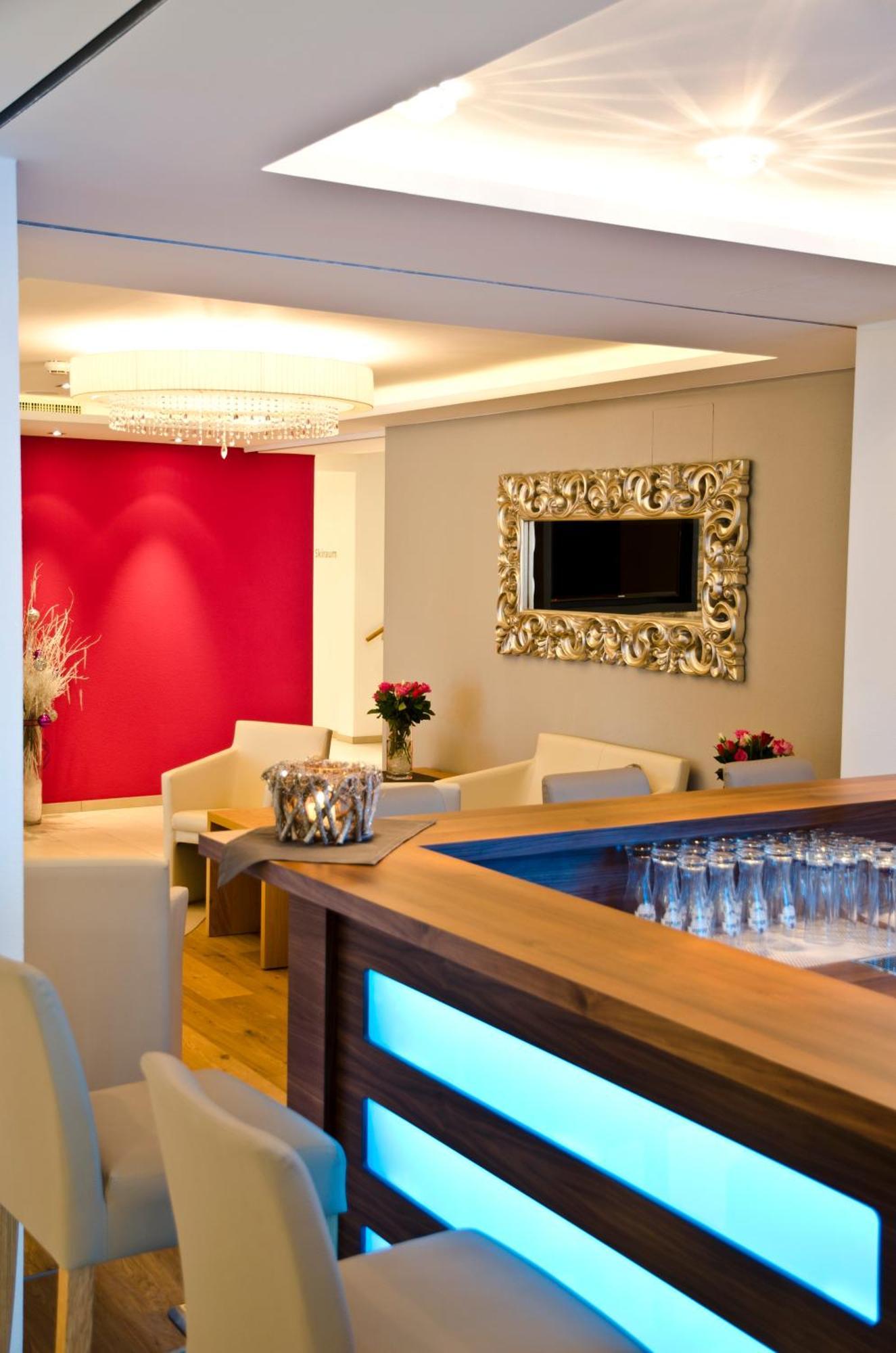 Hotel Garni Alpenland Ишгъл Екстериор снимка