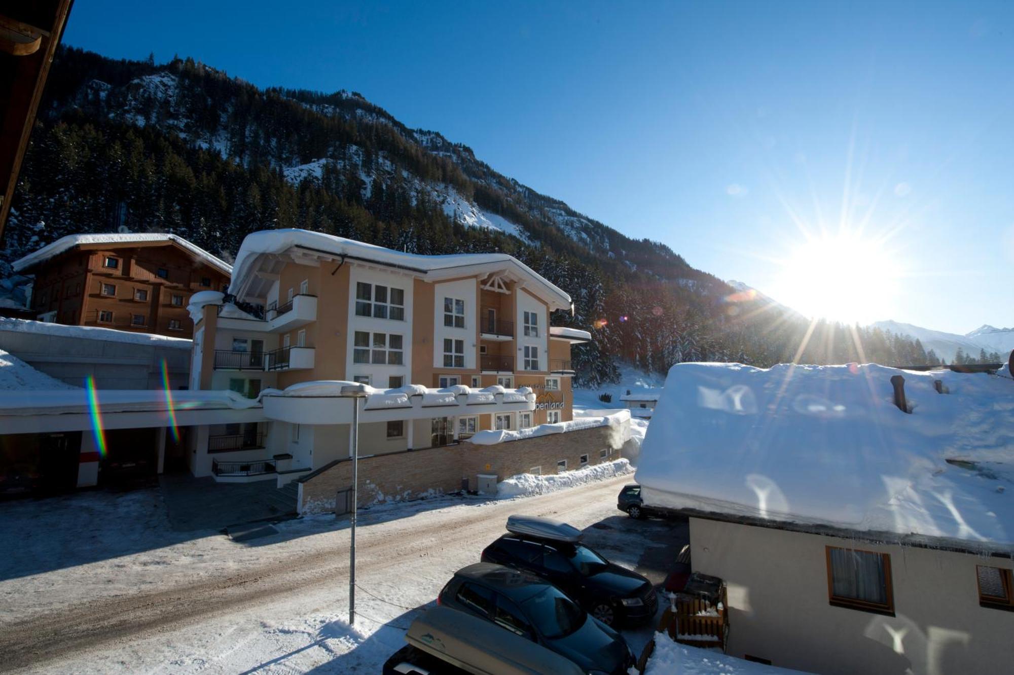 Hotel Garni Alpenland Ишгъл Екстериор снимка