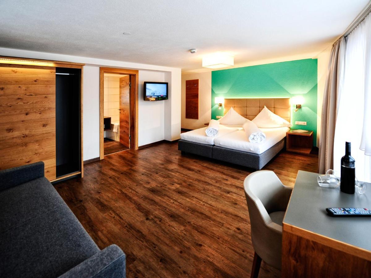Hotel Garni Alpenland Ишгъл Екстериор снимка