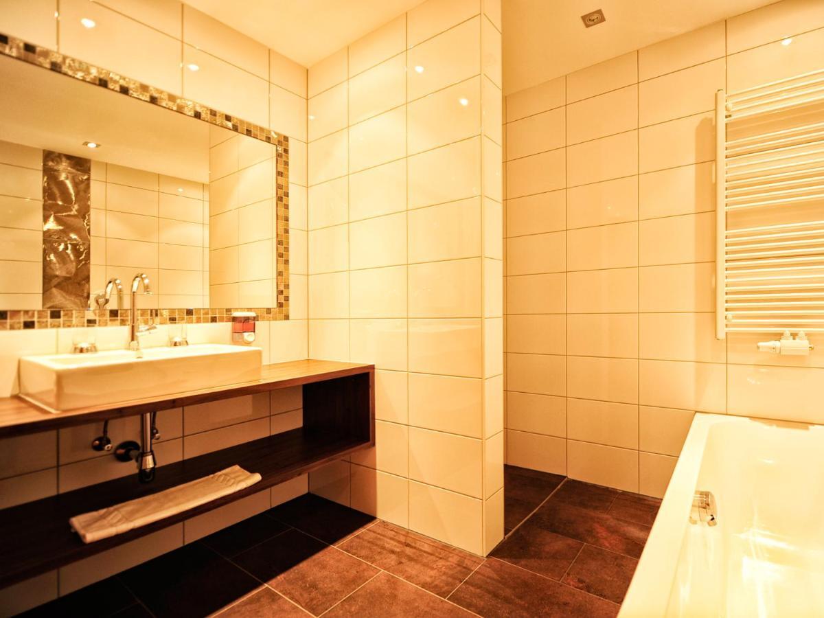 Hotel Garni Alpenland Ишгъл Екстериор снимка