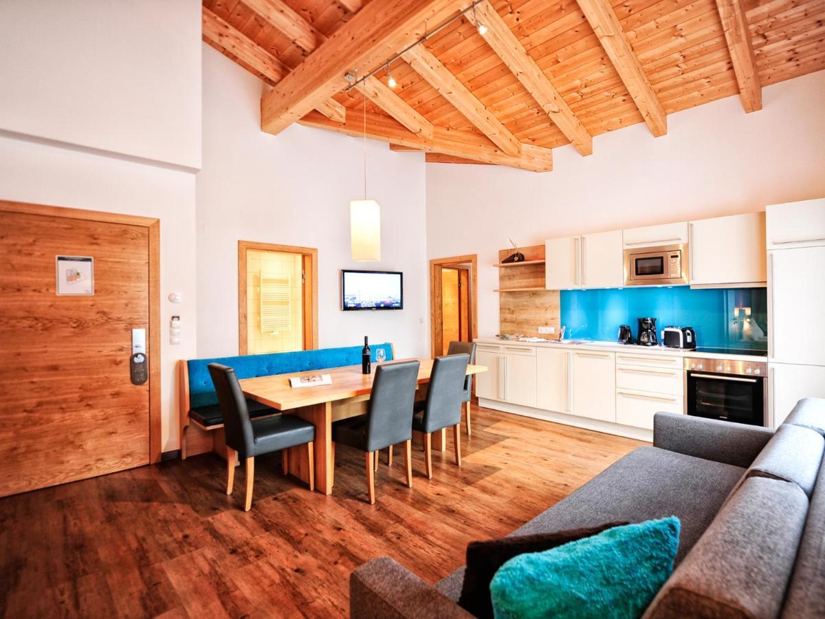 Hotel Garni Alpenland Ишгъл Екстериор снимка