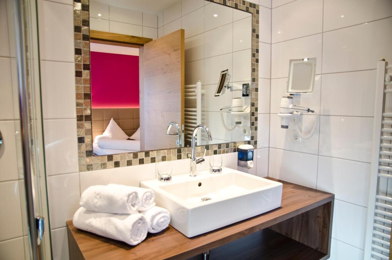 Hotel Garni Alpenland Ишгъл Екстериор снимка