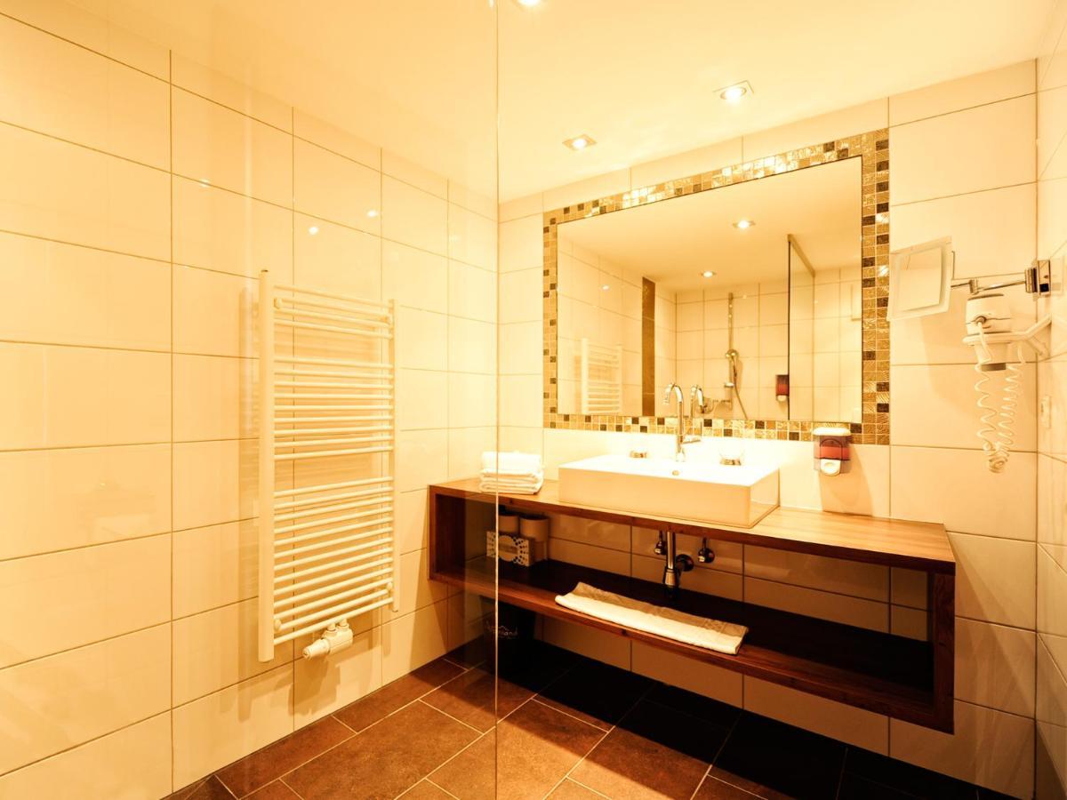 Hotel Garni Alpenland Ишгъл Екстериор снимка
