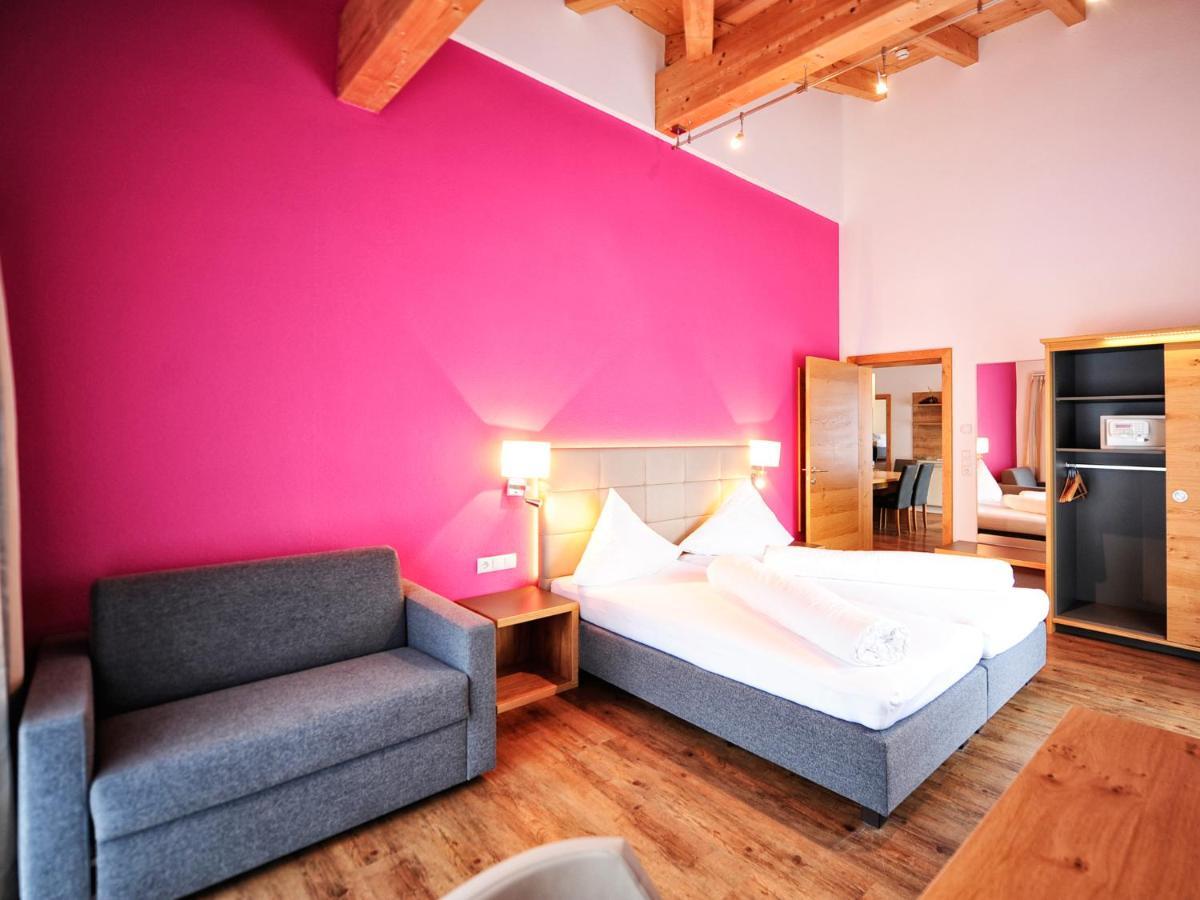 Hotel Garni Alpenland Ишгъл Екстериор снимка