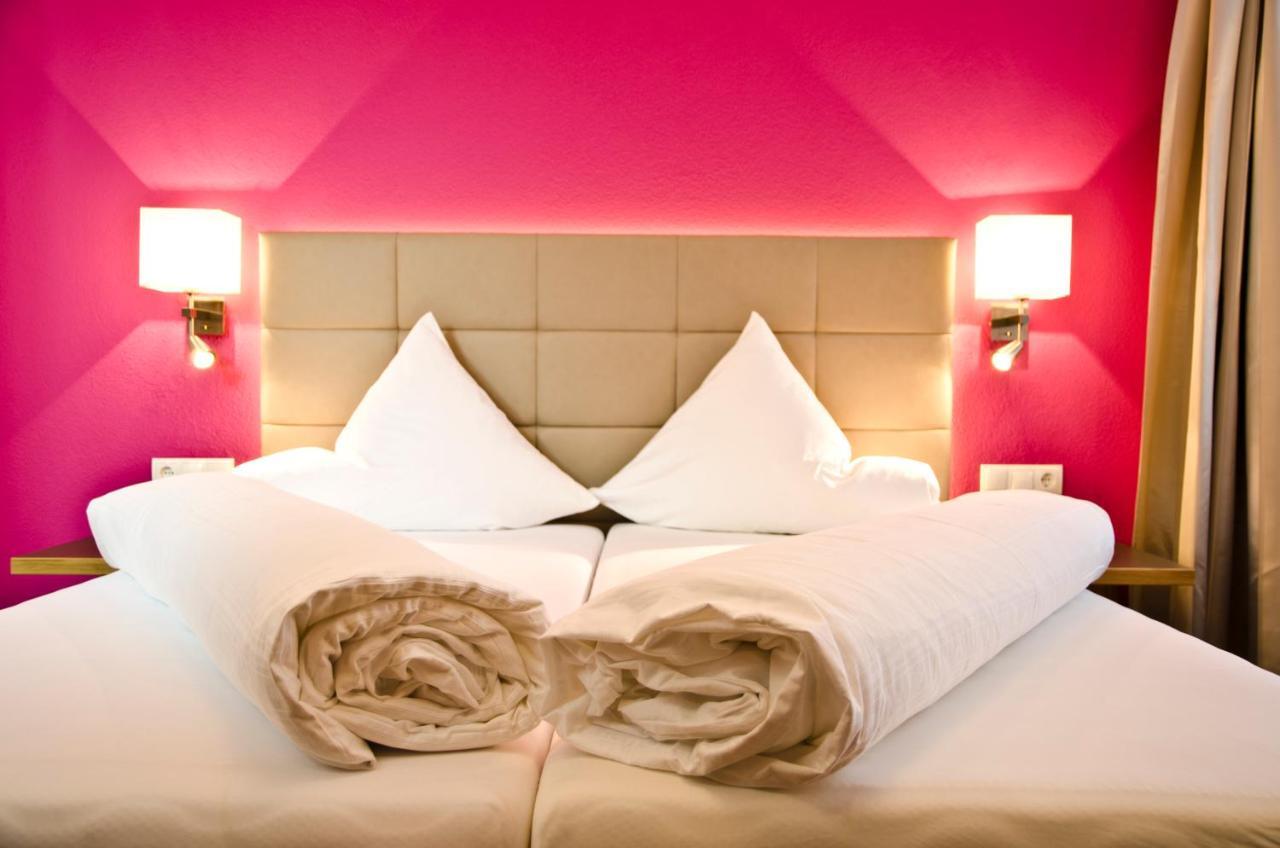 Hotel Garni Alpenland Ишгъл Екстериор снимка